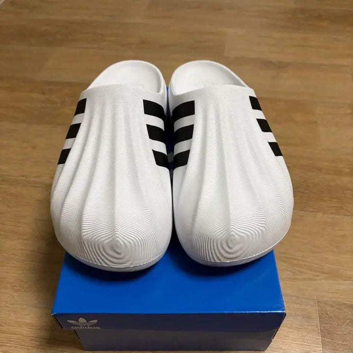 [BUNJANG] Adidas Adifom Superstar Mule White (275) / 아디다스 아디폼 슈퍼스타 뮬 화이트 275
