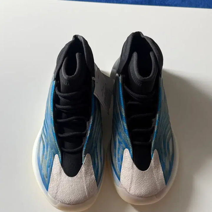 [BUNJANG] Adidas Yeezy Quantum Frozen Blue (285) / (285) 이지 퀀텀 프로즌 블루 새상품