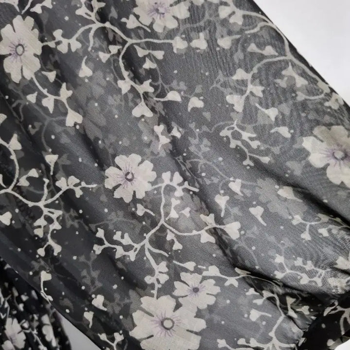 [BUNJANG] Black Flower Chiffon Pleated Dress / 블랙 플라워 시폰 플리츠 원피스