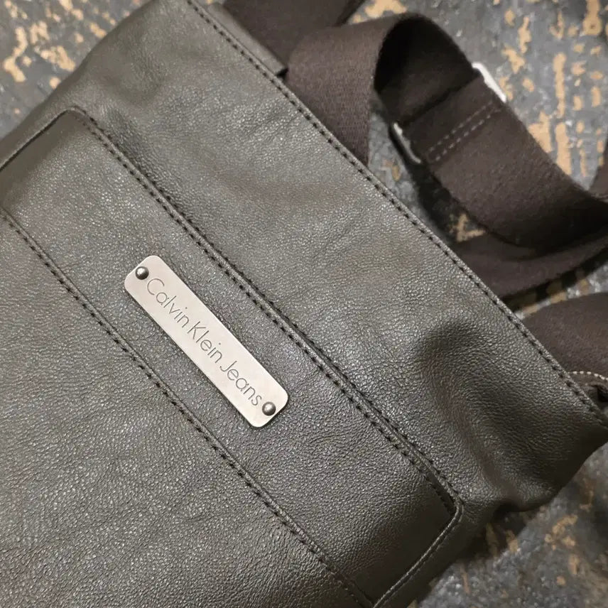 [BUNJANG] Calvin Klein Jeans Crossbody Bag / R) 캘빈클라인진 크로스백