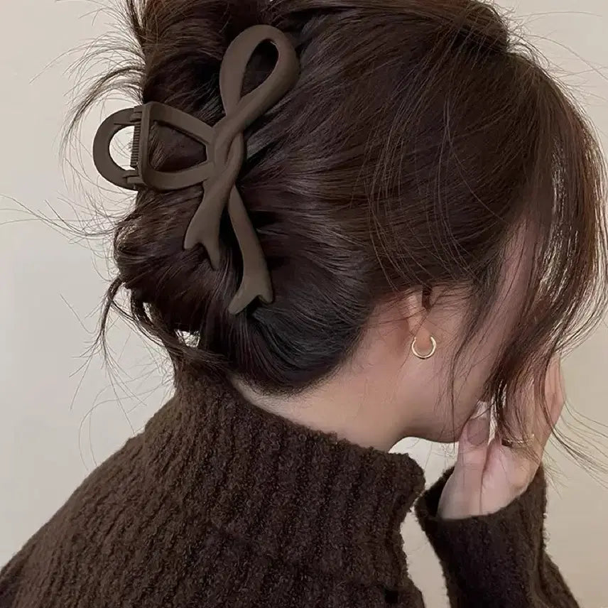 [BUNJANG] Ribbon Matte Hair Claw Clip - Olive Green / 새상품) 리본 매트 헤어 집게핀 올리브그린 헤어핀