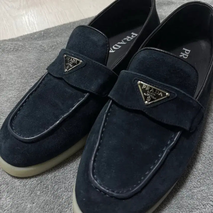 [BUNJANG] Prada Suede Loafers Navy / 프라다 스웨이드 로퍼 정품 급처