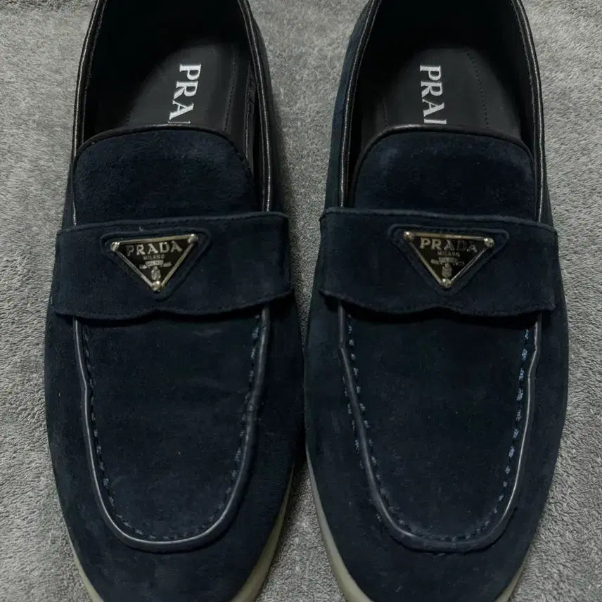 [BUNJANG] Prada Suede Loafers Navy / 프라다 스웨이드 로퍼 정품 급처