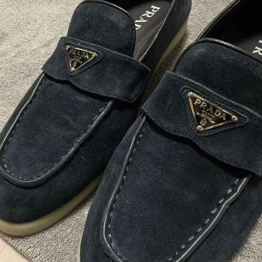 [BUNJANG] Prada Suede Loafers Navy / 프라다 스웨이드 로퍼 정품 급처