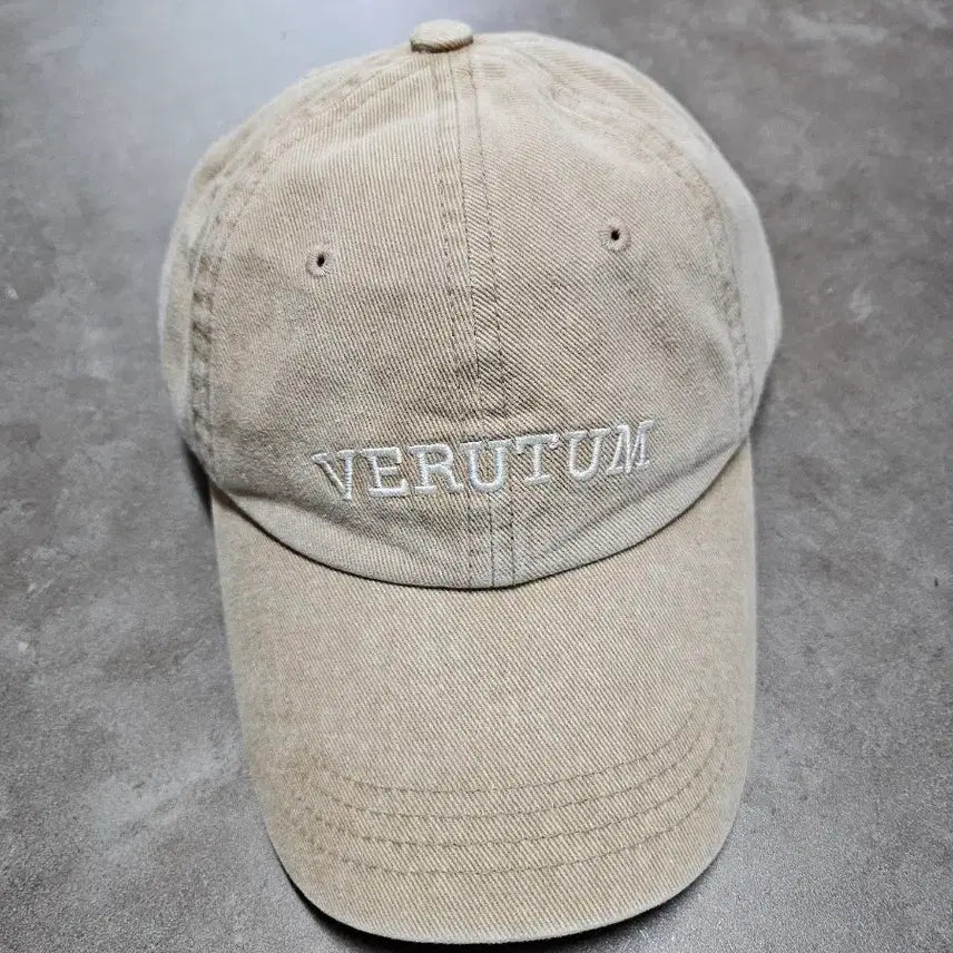 [BUNJANG] Verutum Ivy League Ball Cap Beige / 베루툼 아이비리그 볼캡 베이지(새상품)