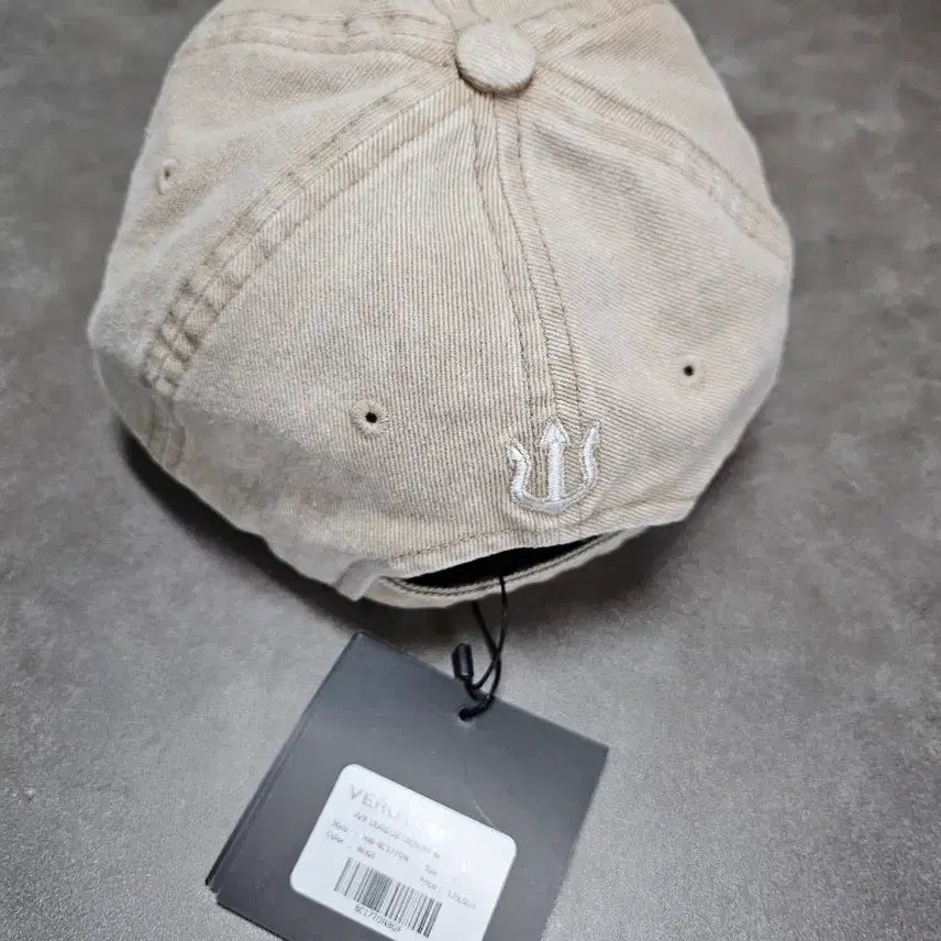 [BUNJANG] Verutum Ivy League Ball Cap Beige / 베루툼 아이비리그 볼캡 베이지(새상품)