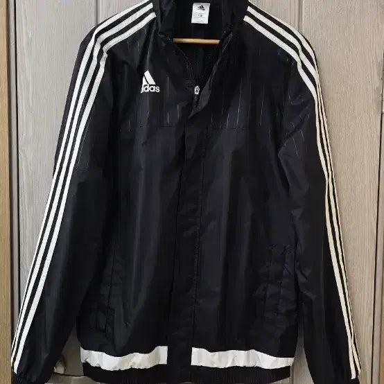 [BUNJANG] Adidas Windbreaker Jacket Black Size 100 / 아디다스 바람막이 블랙 100