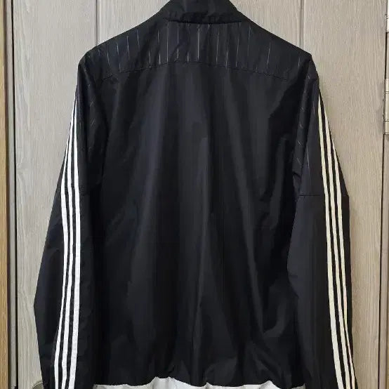 [BUNJANG] Adidas Windbreaker Jacket Black Size 100 / 아디다스 바람막이 블랙 100