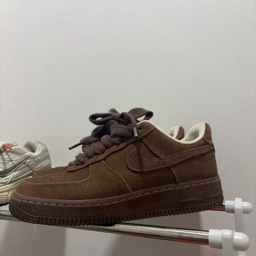 [BUNJANG] Kakao Force Suede Sneakers (Size 245) / 카카오포스 245