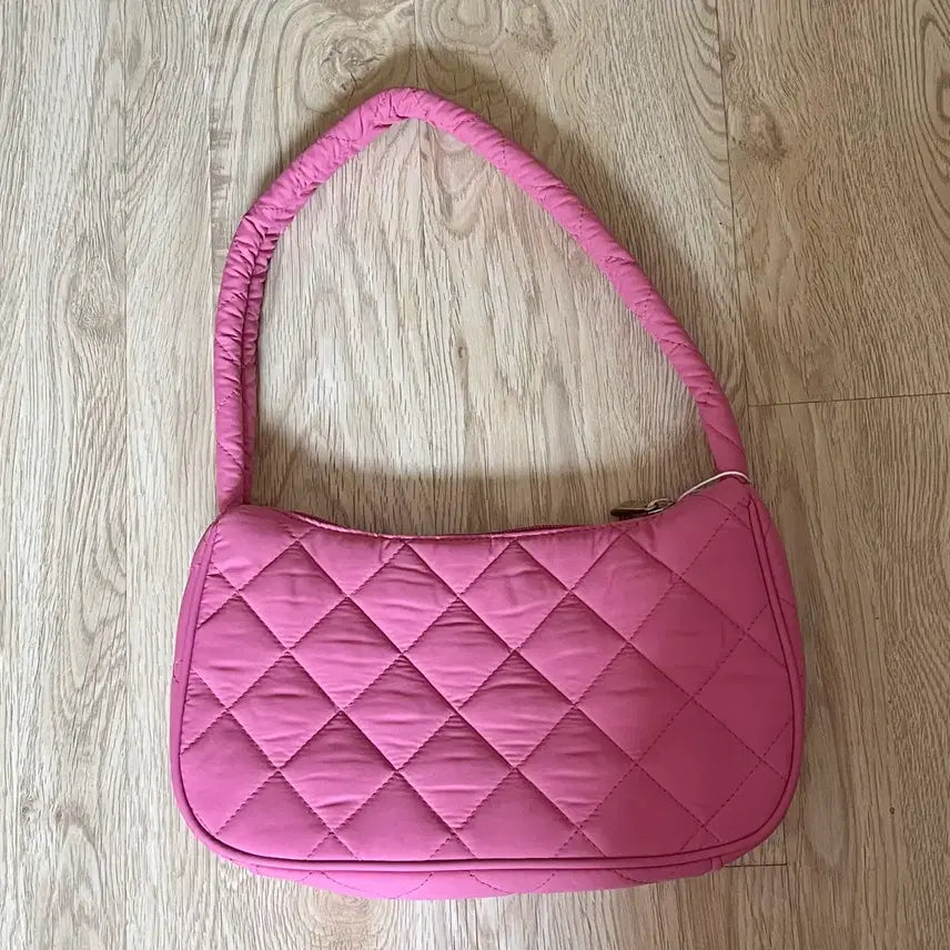 [BUNJANG] Ordinary Holiday Quilted Shoulder Bag Tote Mini Bag / 오디너리홀리데이 퀼팅 숄더백 토트백 미니백 가방