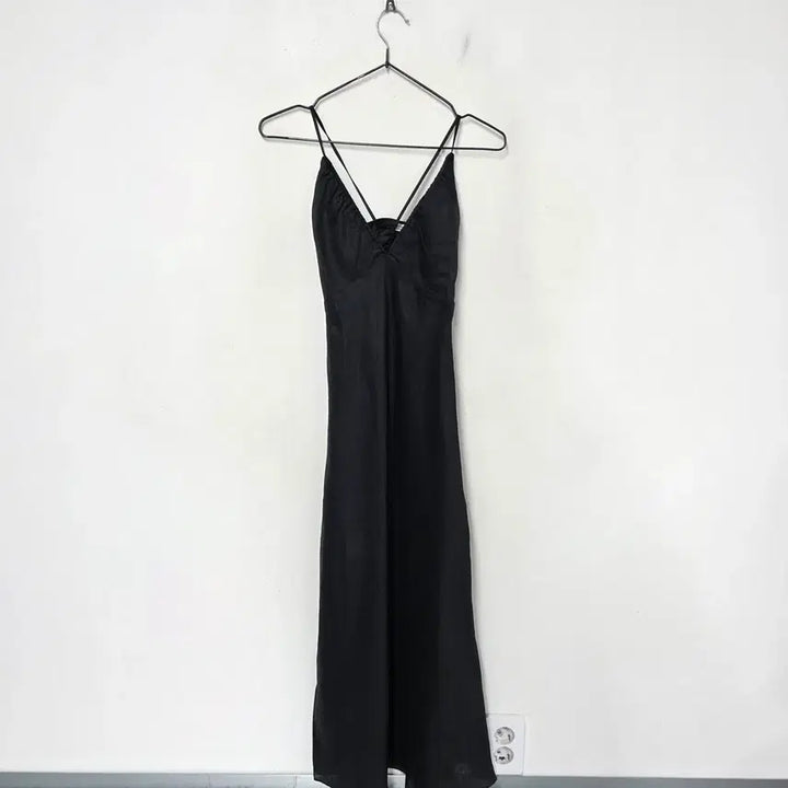 [SOLD OUT] 앤아더스토리즈 원피스