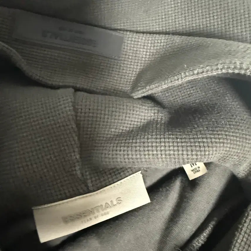[BUNJANG] Fear of God Essentials Hoodie Grey / 에센셜 후드티 m