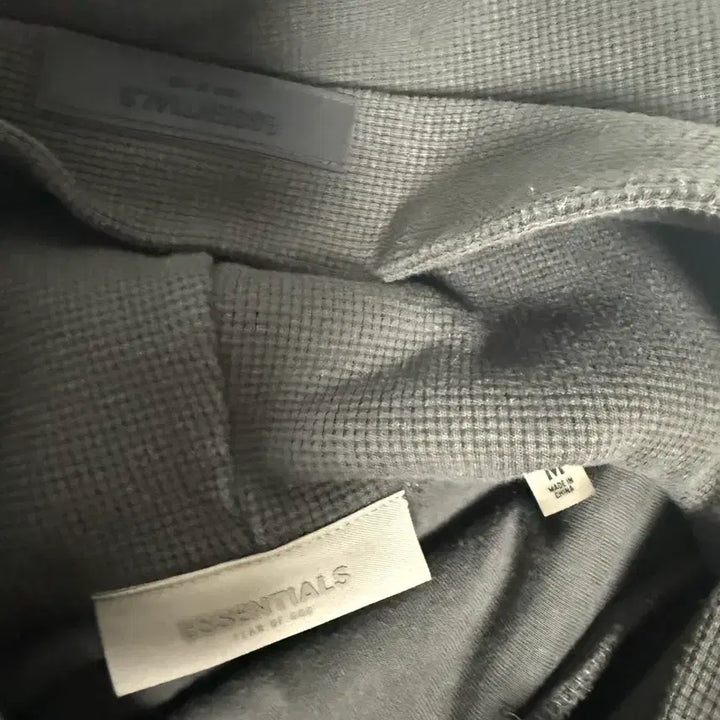 [BUNJANG] Fear of God Essentials Hoodie Grey / 에센셜 후드티 m