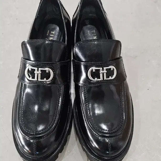 [BUNJANG] Time Loafer Black Leather Chunky Heel Buckle Size 250 / 타임 로퍼 250사이즈