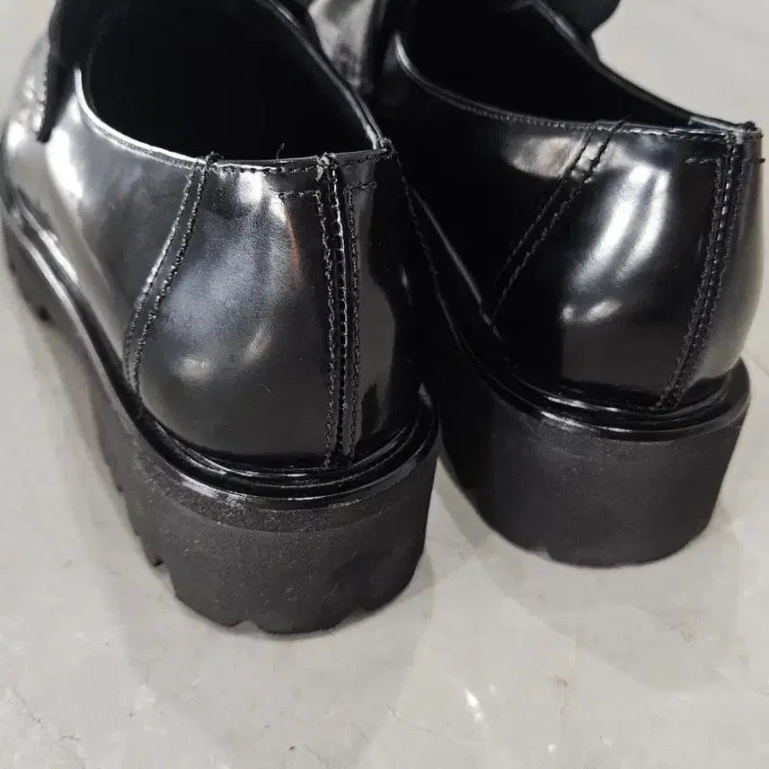[BUNJANG] Time Loafer Black Leather Chunky Heel Buckle Size 250 / 타임 로퍼 250사이즈