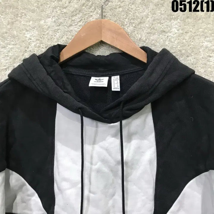 [BUNJANG] Adidas Black/White Cropped Hoodie / 아디다스 블랙/화이트 크롭 후드티