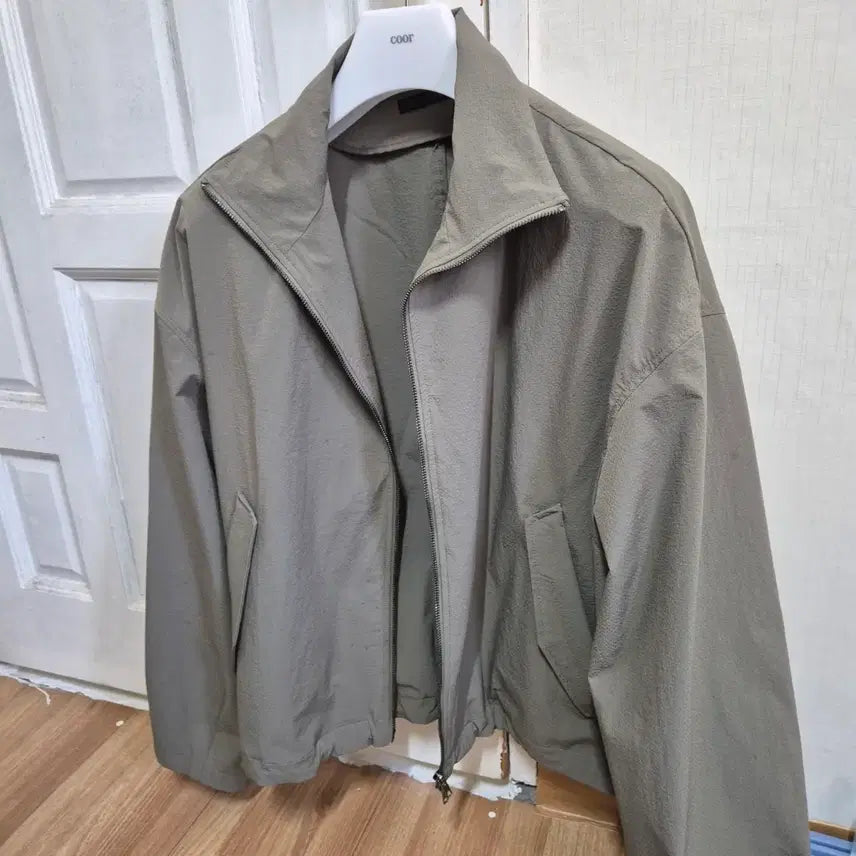 [BUNJANG] Zara Beige Windbreaker Jacket (M) / 자라 베이지 바람막이 M사이즈