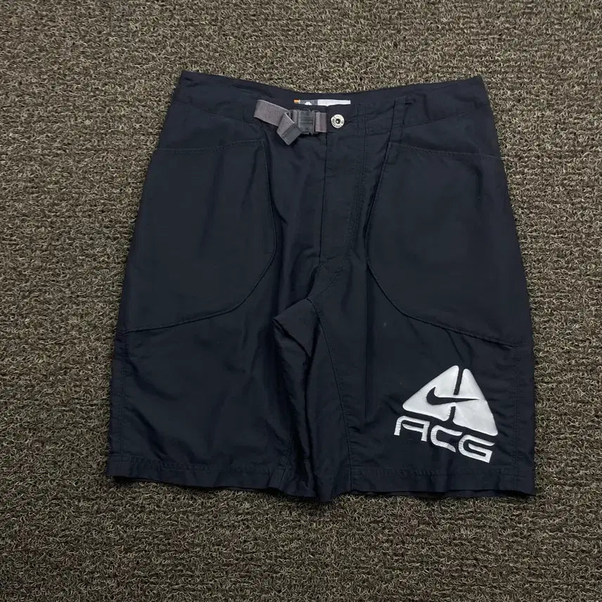 [BUNJANG] Nike ACG Black Buckle Half Pants / 나이키 ACG 블랙 버클 하프팬츠