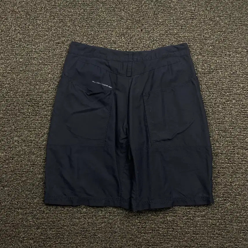 [BUNJANG] Nike ACG Black Buckle Half Pants / 나이키 ACG 블랙 버클 하프팬츠