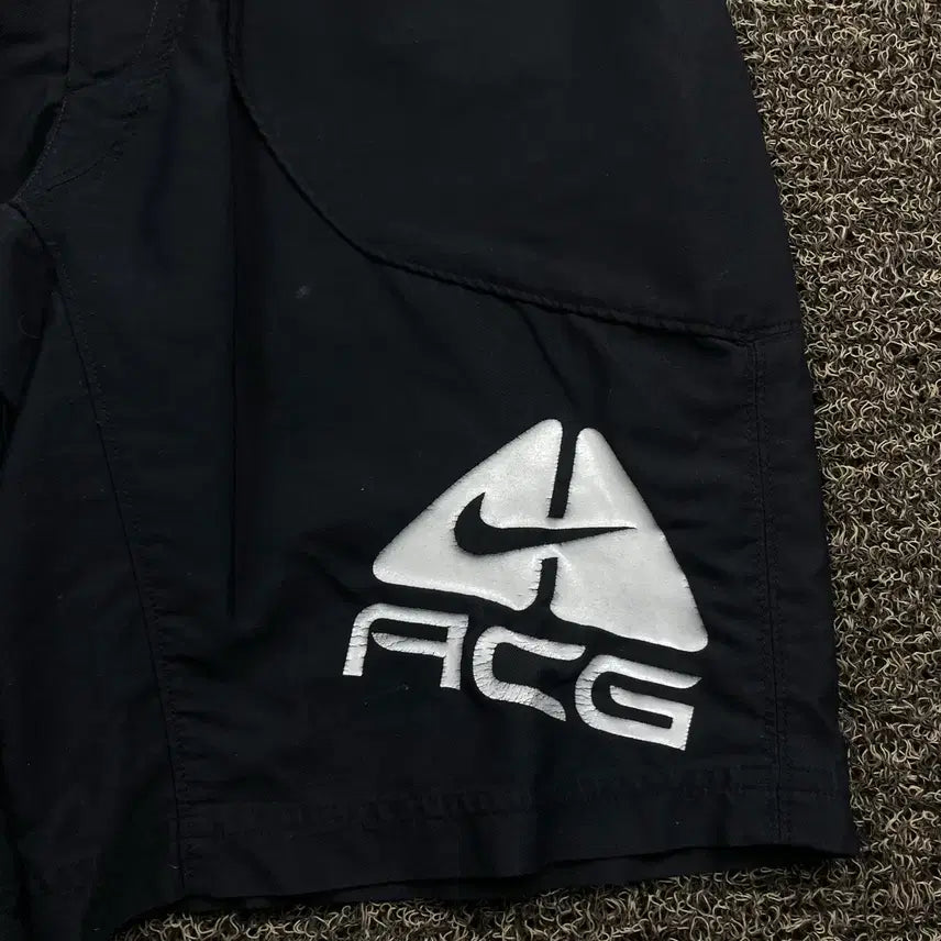 [BUNJANG] Nike ACG Black Buckle Half Pants / 나이키 ACG 블랙 버클 하프팬츠