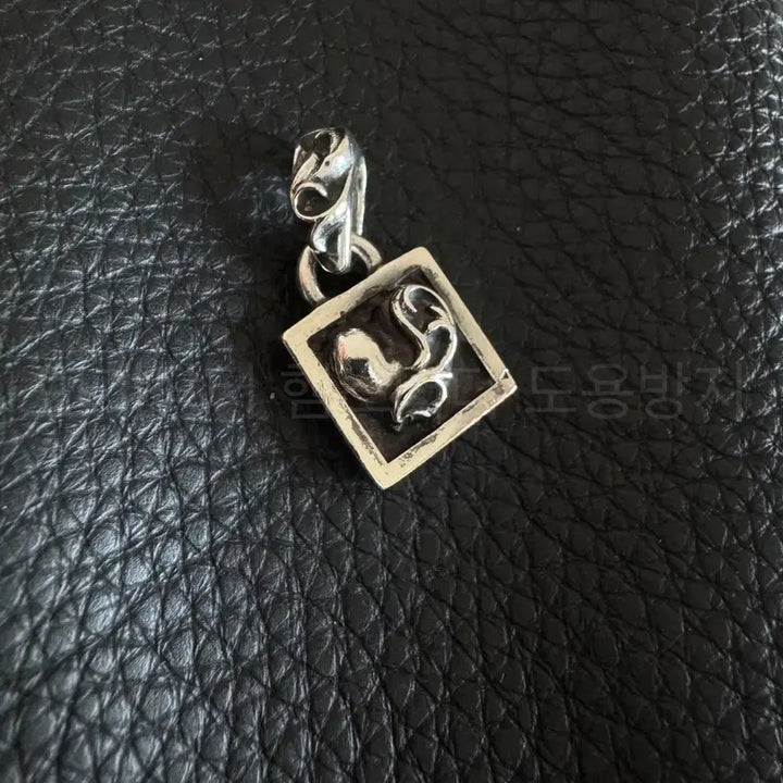 [BUNJANG] Chrome Hearts Framed Heart Pendant / (정품)크롬하츠 프레임드 하트 펜던트 FRAMED HEART