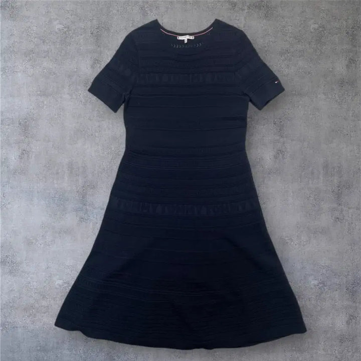 [BUNJANG] Tommy Hilfiger Deep Navy Knit Short Sleeve Dress M / 타미힐피거 Tommy Hilfiger 딥네이비 니트 반팔 원피스 M