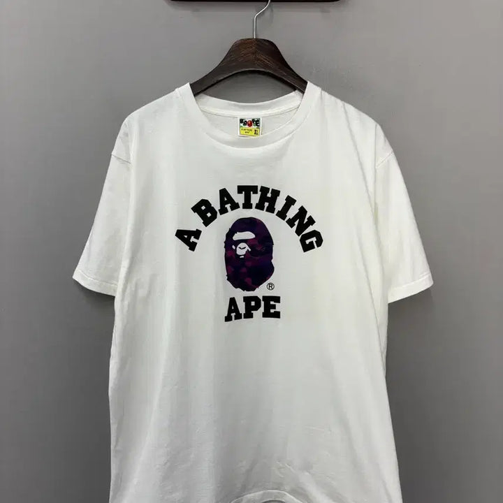 [BUNJANG] BAPE Color Camo College White T-Shirt / 베이프 컬러 카모 컬리지 화이트 반팔  A3688