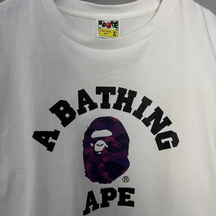 [BUNJANG] BAPE Color Camo College White T-Shirt / 베이프 컬러 카모 컬리지 화이트 반팔  A3688