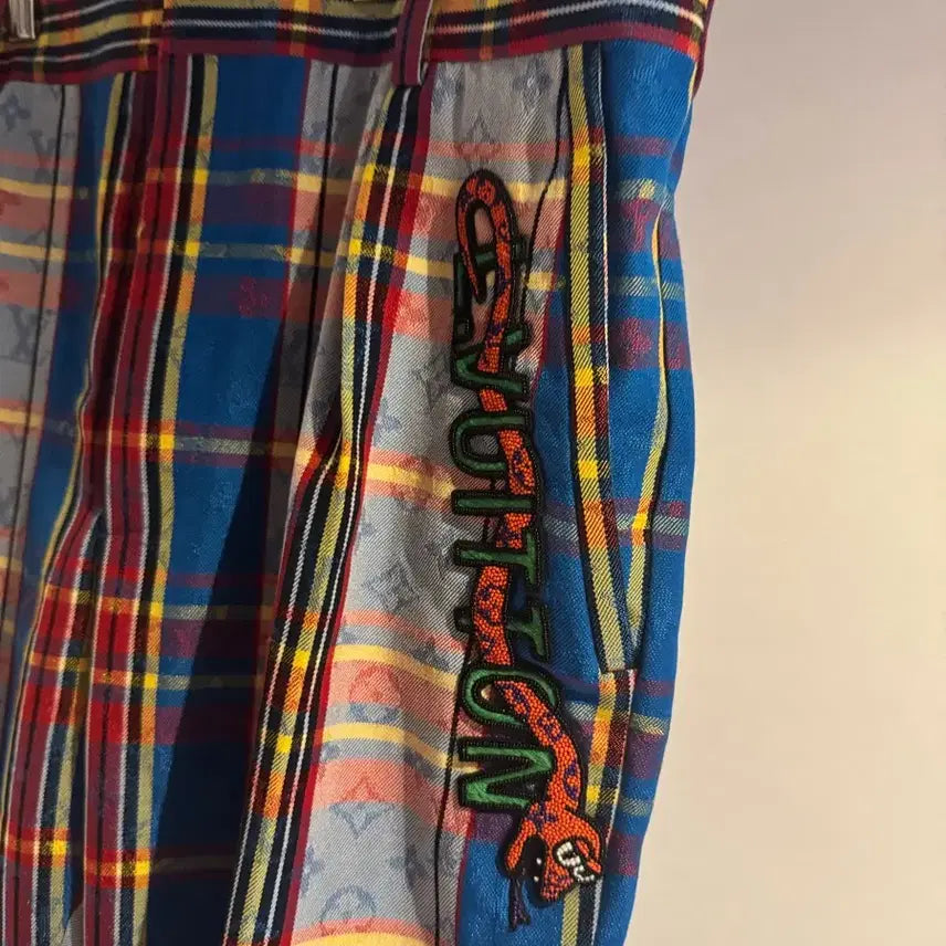 [BUNJANG] Louis Vuitton Monogram Snake Check Pants / 루이비통 모노그램 스네이크 체크팬츠 판매합니다 (방탄 뷔 착용)