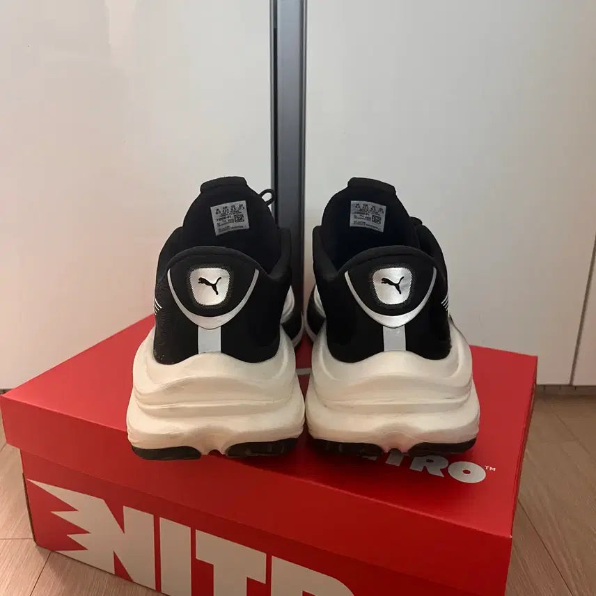 [BUNJANG] Puma Magnamax Nitro 275 Black/White Running Shoes / 푸마 매그맥스 나이트로 275 검흰