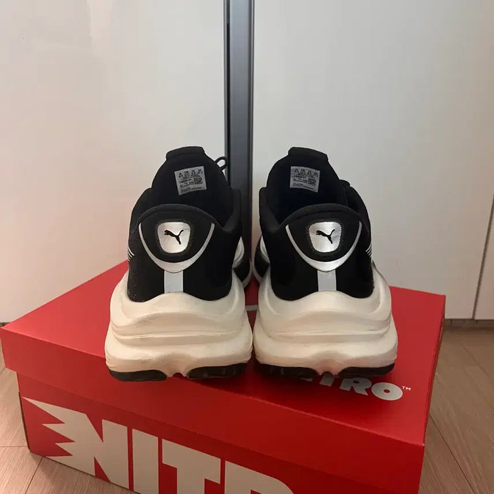 [BUNJANG] Puma Magnamax Nitro 275 Black/White Running Shoes / 푸마 매그맥스 나이트로 275 검흰