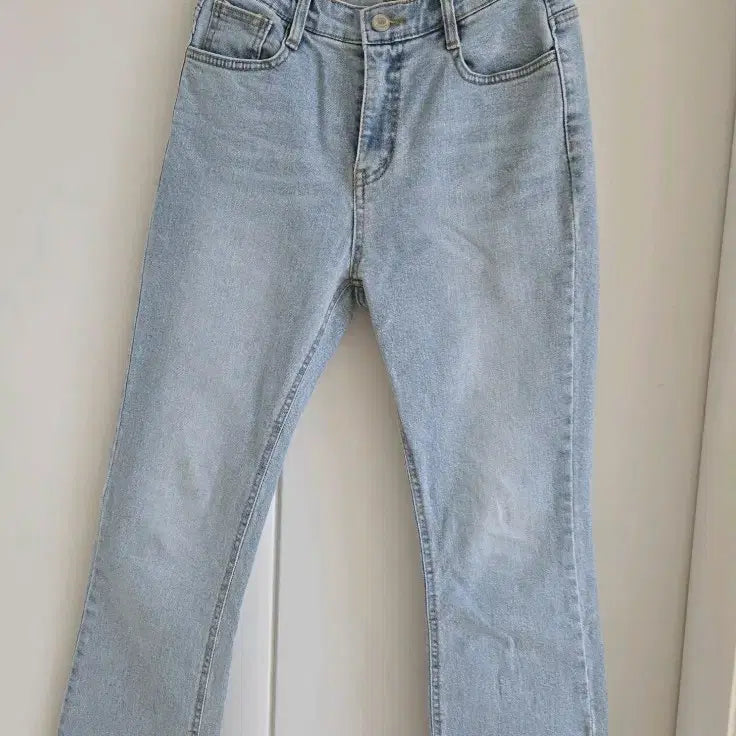 [BUNJANG] Light Wash Semi-Bootcut Denim Pants / 세미부츠컷 데님 팬츠