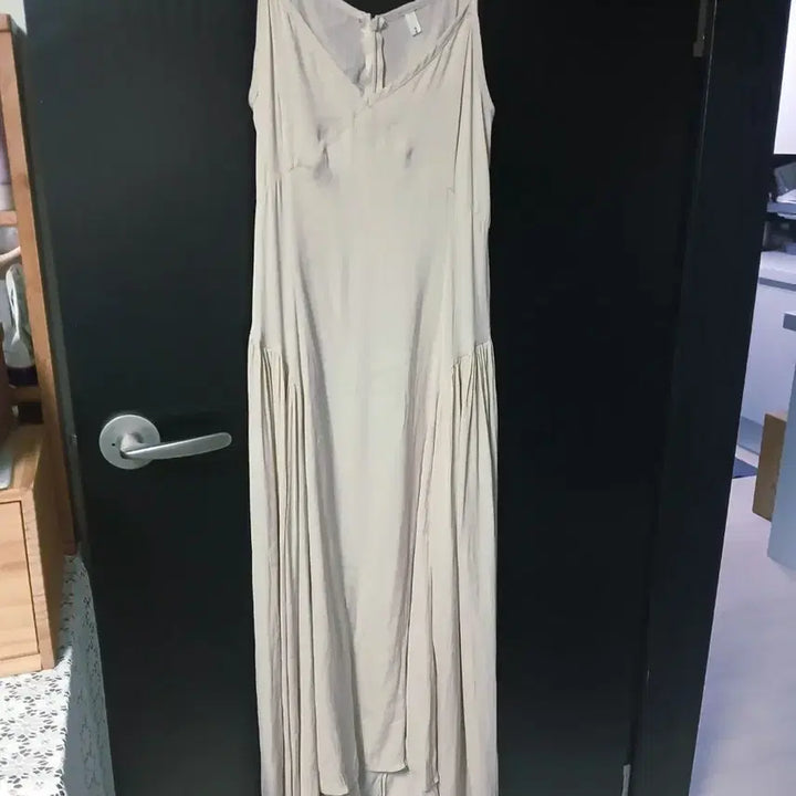 [BUNJANG] Frost J Satin Slip Dress / 프로스트 제이 세틴 슬립 원피스 55