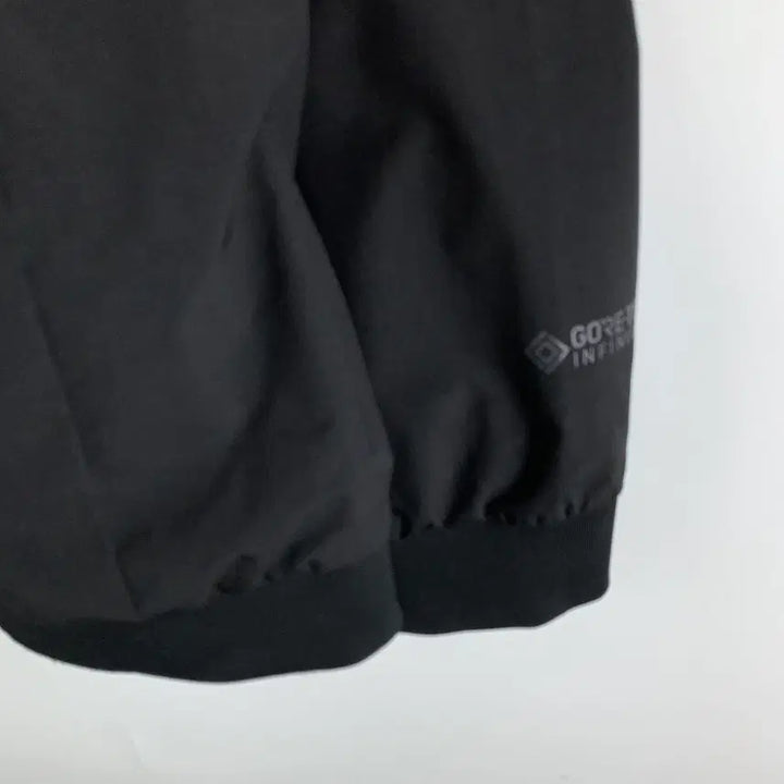 [BUNJANG] K2 Black Windbreaker Jacket Size 110 / K2 먹색 블랙 바람막이 자켓 110 .260511