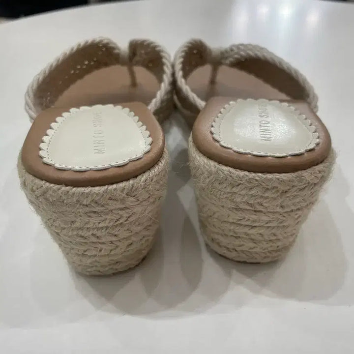 [BUNJANG] 6cm Wedge Heel Flip-Flop Sandals (New) / 6cm웨지힐 쪼리(새상품)