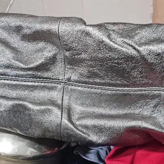 [BUNJANG] Elie Tahari Gold Shoulder Bag / 엘리타하리 골드 숄더백