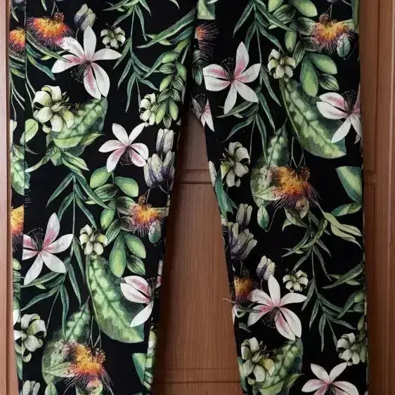 [BUNJANG] SJ Wani Flower Pattern Cotton Pants / SJ WANI 손정완 홈쇼핑 브랜드 플라워 면바지