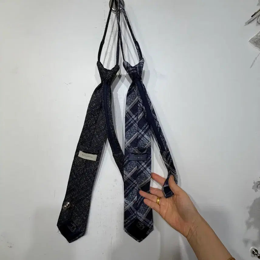 [BUNJANG] Rogatis 2-Piece Zipper Tie Set / 로가티스, 일모 지퍼 넥타이 2종 세트.서비스1개 총3개드림