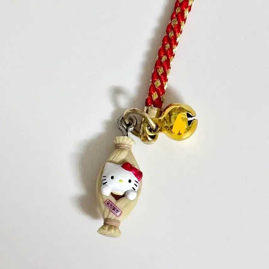 [BUNJANG] Sanrio Hello Kitty Classic Nattō Mini Keychain (2003) / 헬로키티 고전키티 지역한정 미토 낫토 키링