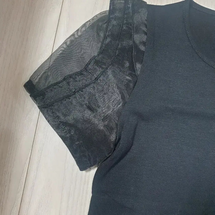 [BUNJANG] Frill Short Sleeve T-Shirt / 프릴반팔티셔츠