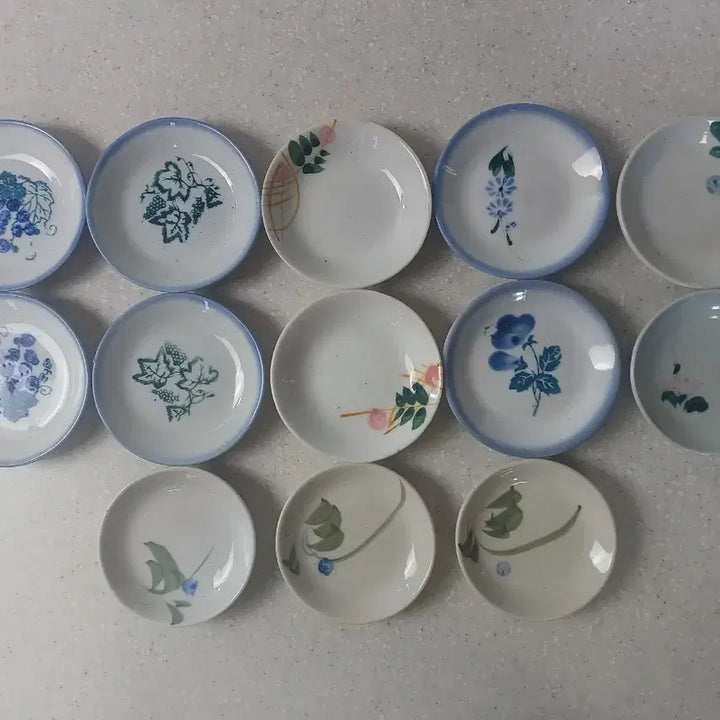 [BUNJANG] Vintage Korean Porcelain Plates (Set of 15) / 근대사 수집품 왜사기 꽃접시 외사기 빈티지 접시 15개일괄