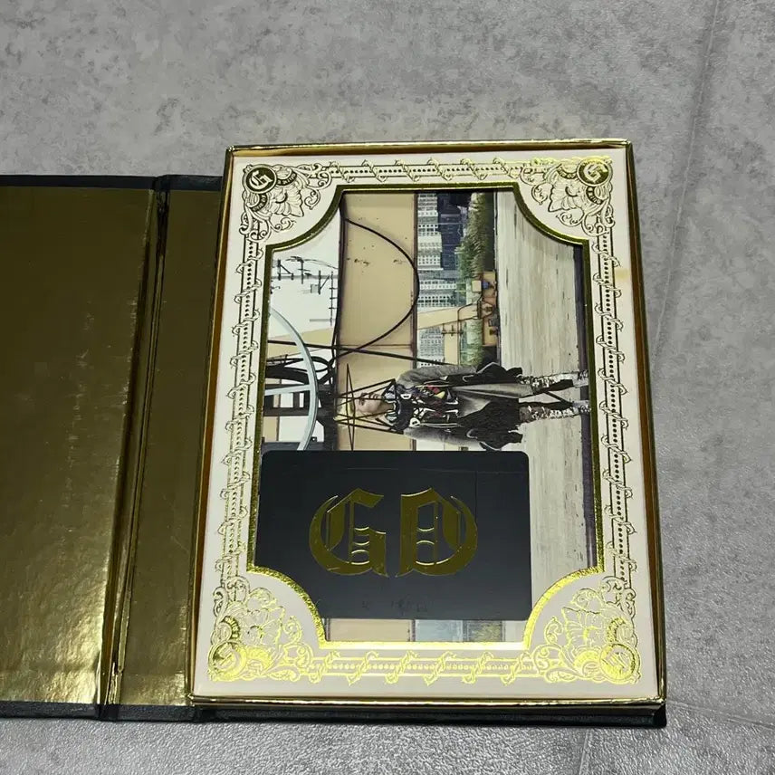 [BUNJANG] G-Dragon One Of A Kind Album Photocard / GD 지드래곤 원옵카 앨범