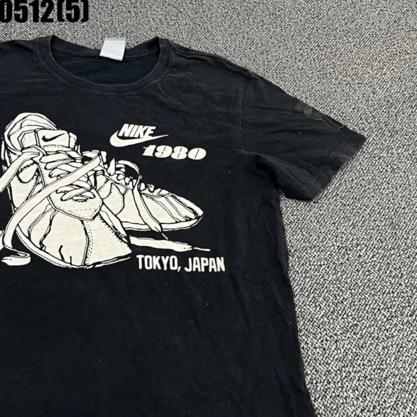 [BUNJANG] Nike 1980s Graphic T-Shirt / 나이키 1980 블랙 반팔 티셔츠