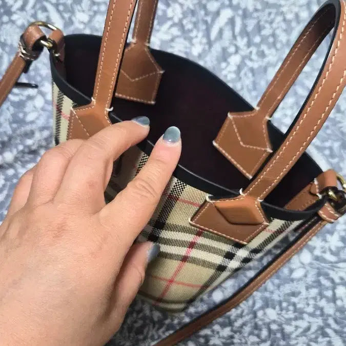 [BUNJANG] Burberry Mini London Tote Bag / 버버리 미니 런던 토트백