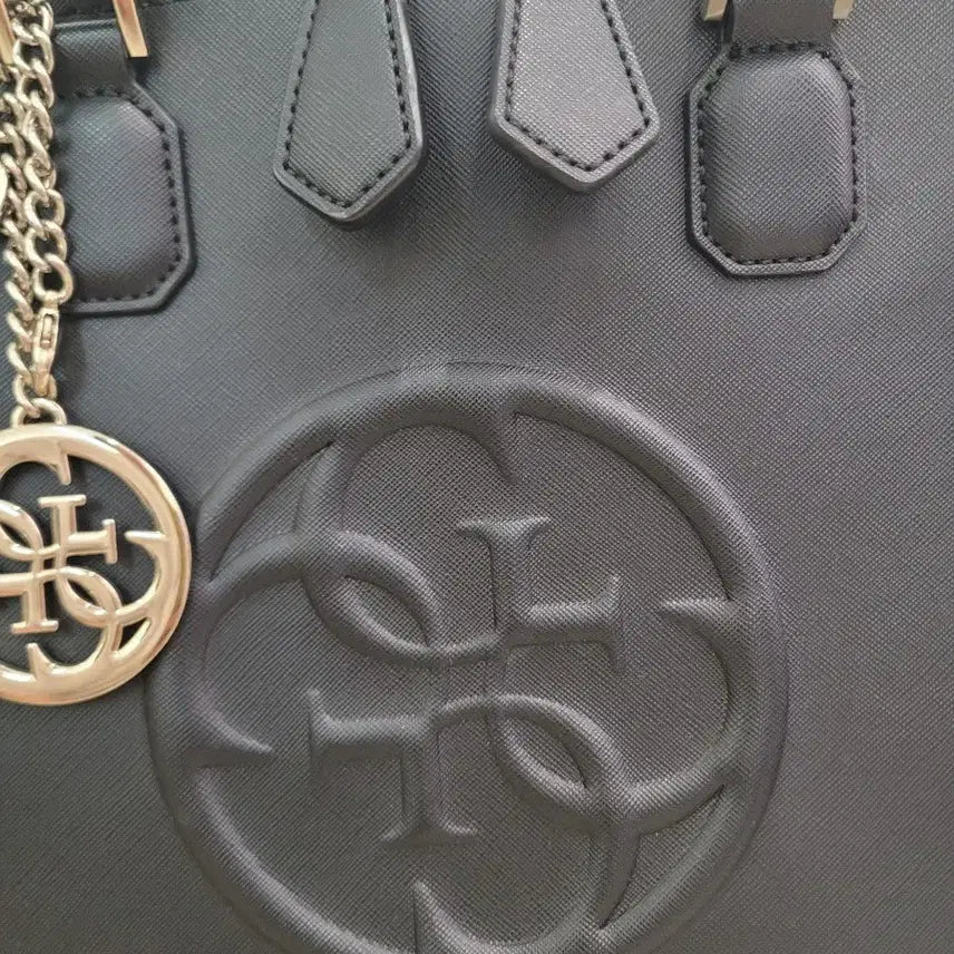[BUNJANG] Guess Cori Dome Satchel Tote Bag / 게스 블랙 코리 돔 사첼백 토트백