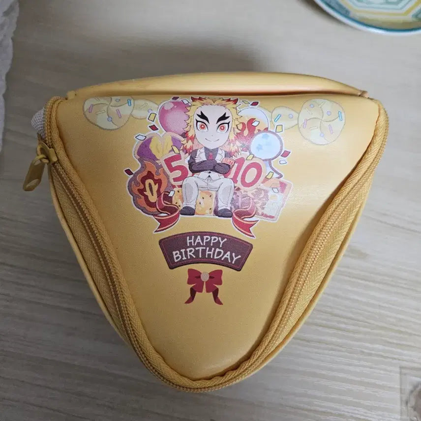 [SOLD OUT] 귀멸의 칼날 렌고쿠 굿즈 세트 (인형+파우치)