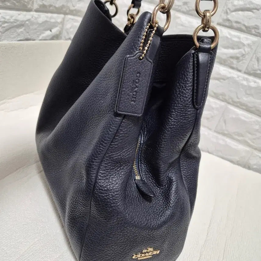 [BUNJANG] Coach Leather Shoulder Bag / 코치