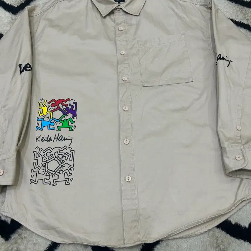 [BUNJANG] Lee X Keith Haring Beige Oversized Work Shirt / [L]Lee X 키스해링 오버핏 워크 셔츠/베이지