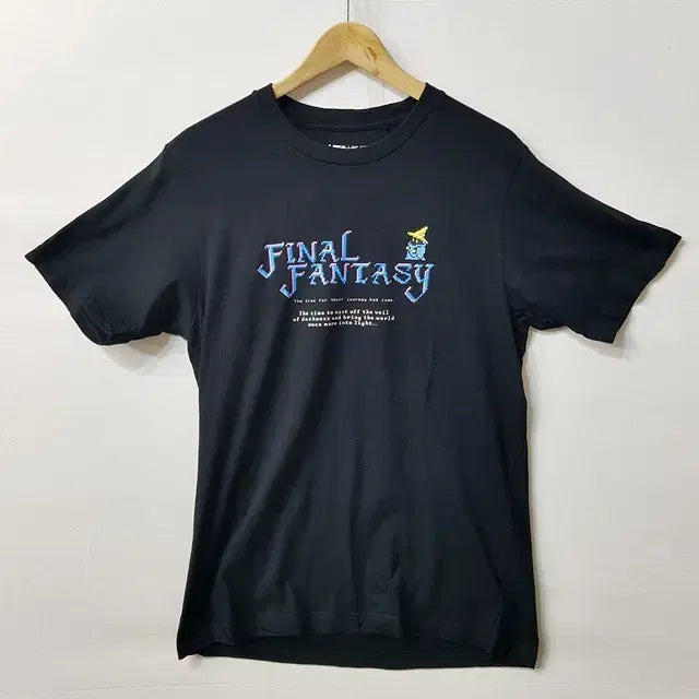 [BUNJANG] Final Fantasy 35th Anniversary Uniqlo T-Shirt Black M / 파이널 판타지3 35주년 기념 유니클로 티셔츠 블랙