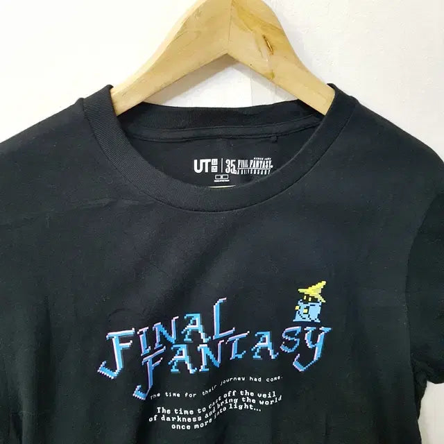 [BUNJANG] Final Fantasy 35th Anniversary Uniqlo T-Shirt Black M / 파이널 판타지3 35주년 기념 유니클로 티셔츠 블랙